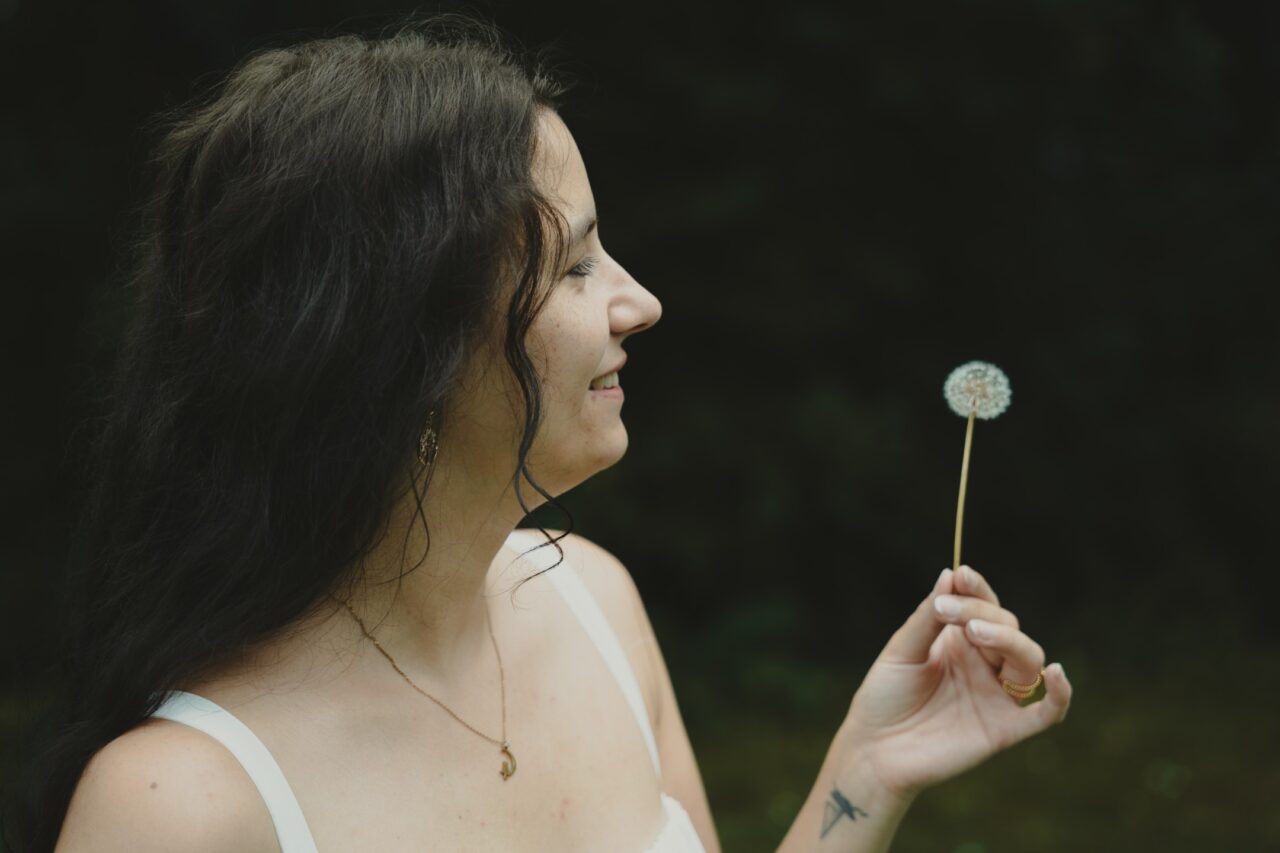 Portrait of women with a flower